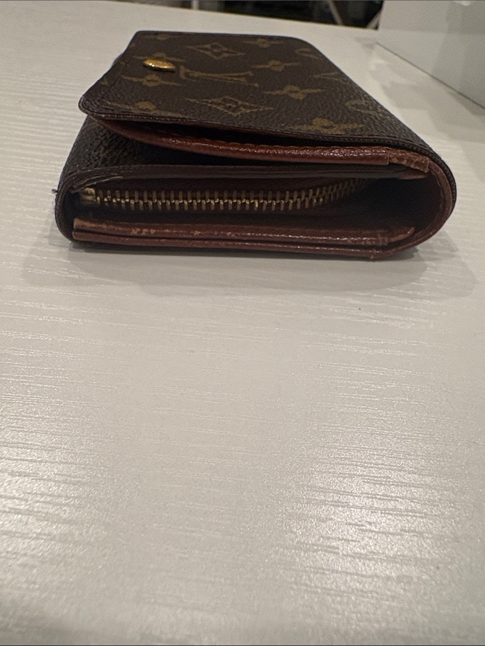 Louis Vuitton Monogram Canvas Trifold Wallet - Brown & Gold with Unbranded Chain - Picture 4 of 12